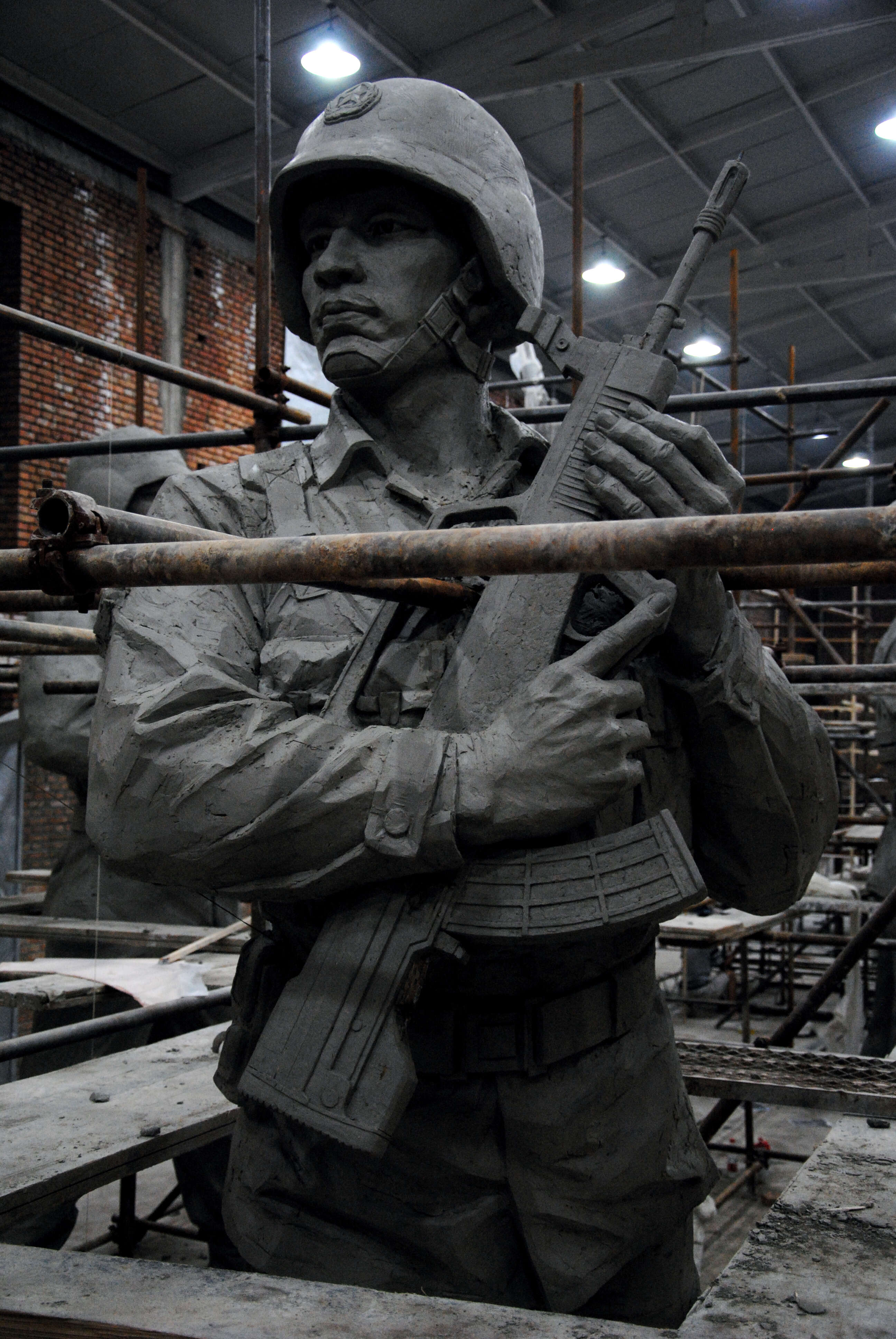 Ĵĳװ an armored brigade theme sculpture